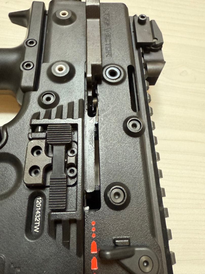 KWA製KRISS VECTORマガジン2本付き