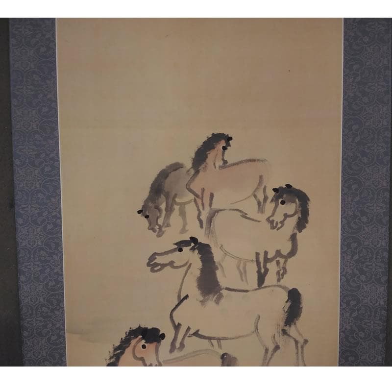 古い掛軸 鹿子木孟郎 不倒 馬の図 絹本竪幅 合わせ箱 日本画 j31