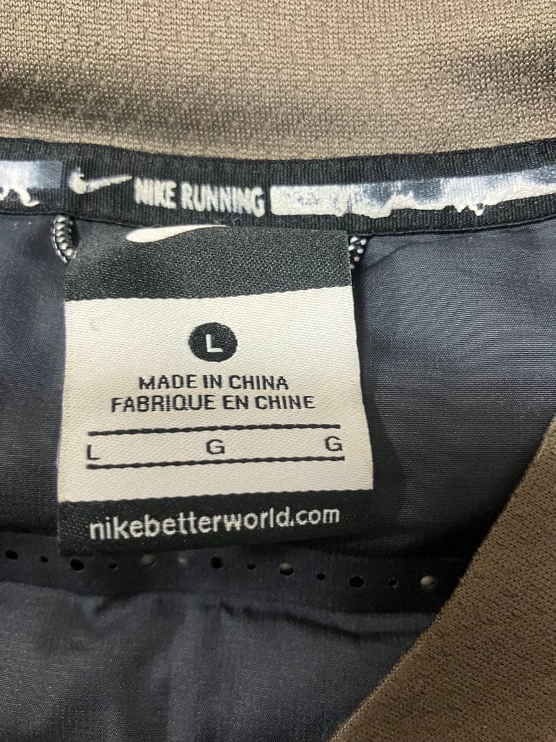 中古良品　GYAKUSOU NIKE AERLOFT 800フィル