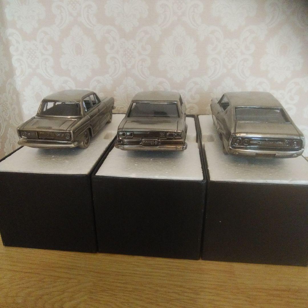 オーセンティックスカイライン3台