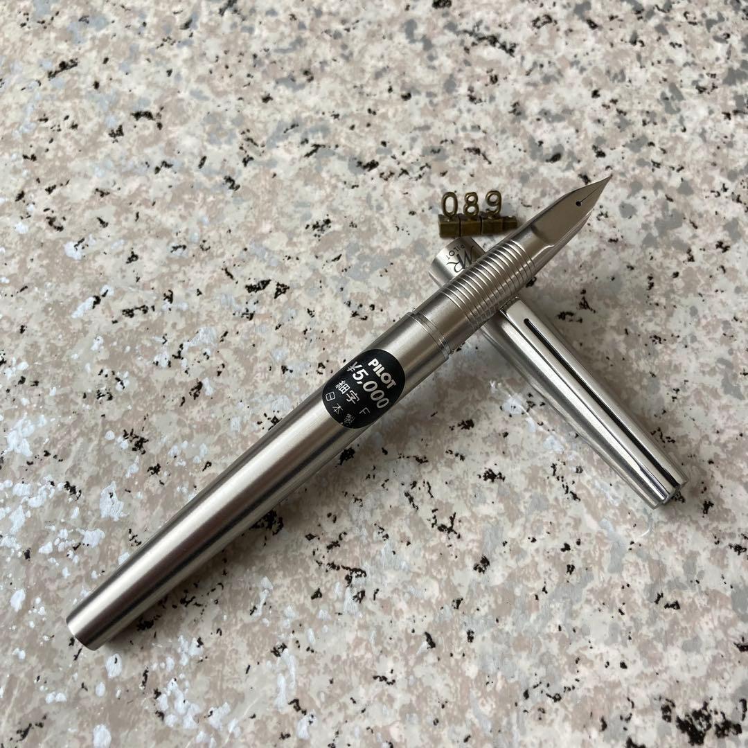 #089 未使用品 万年筆 パイロット レア μR ミュウレックス