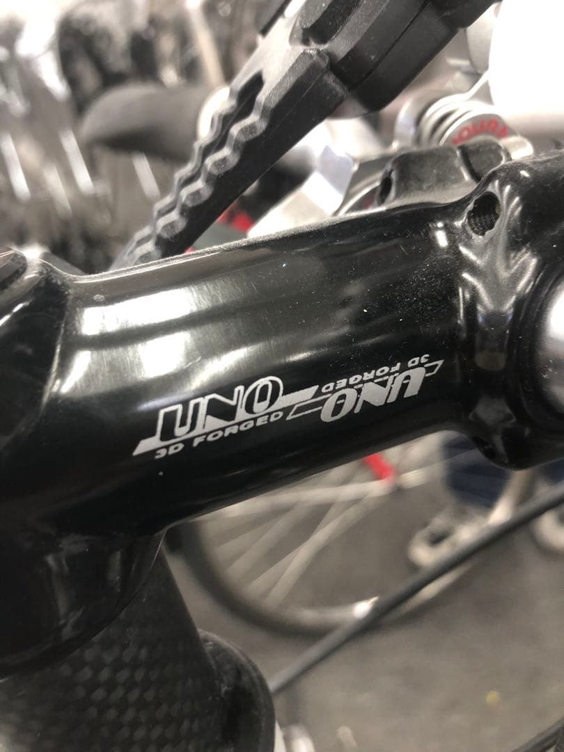 自転車　　ロードバイク　レオパード