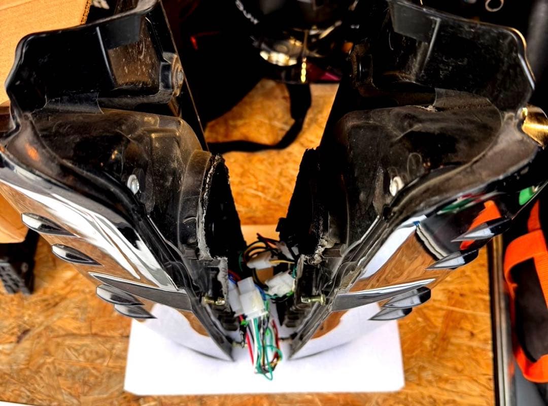 ハイエース　テールランプ　スモークLEDテールライト