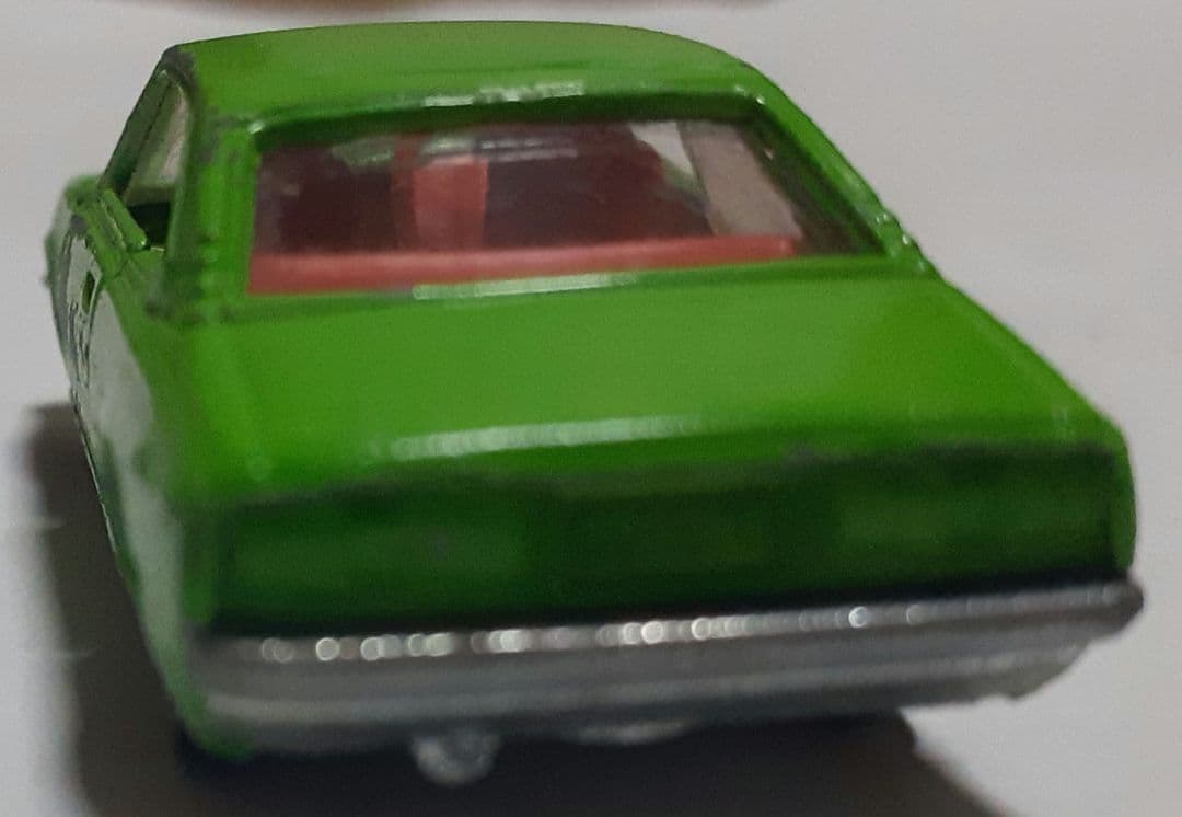 トミカ No.89 トヨタ コロナ 2000GT 緑 赤シート 1Hホイール