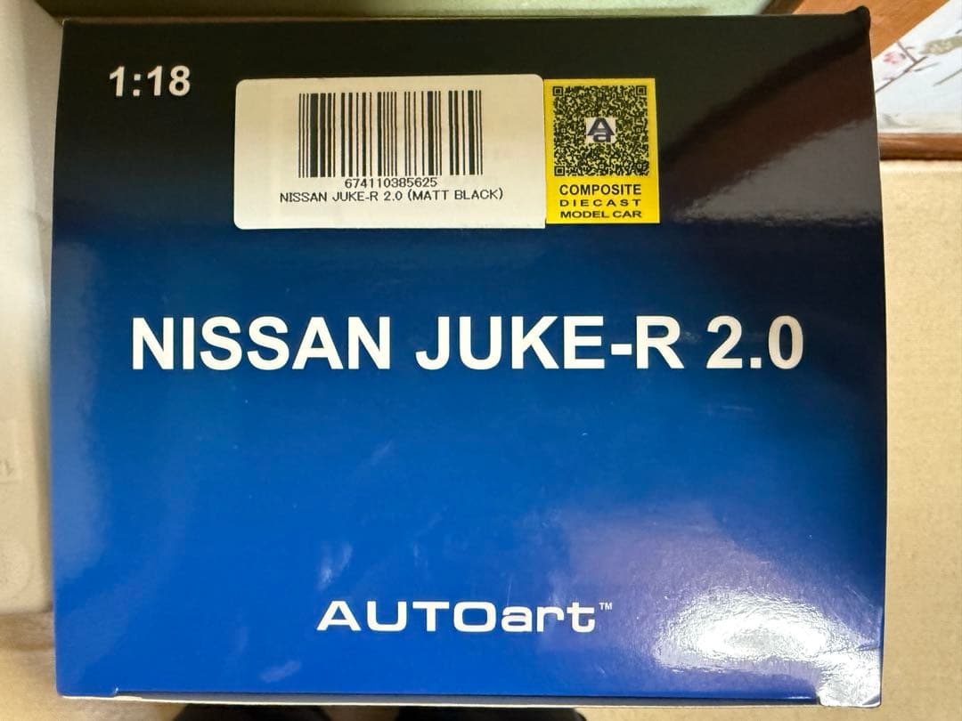 NISSAN JUKE-R 2.0　AUTOart1/18ミニカー