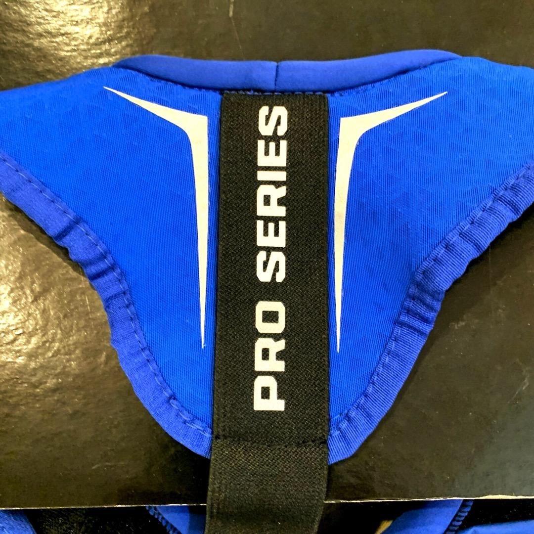 新品アメリカ限定最高級 adidasキャッチャー３点セット＋UAヘルメット