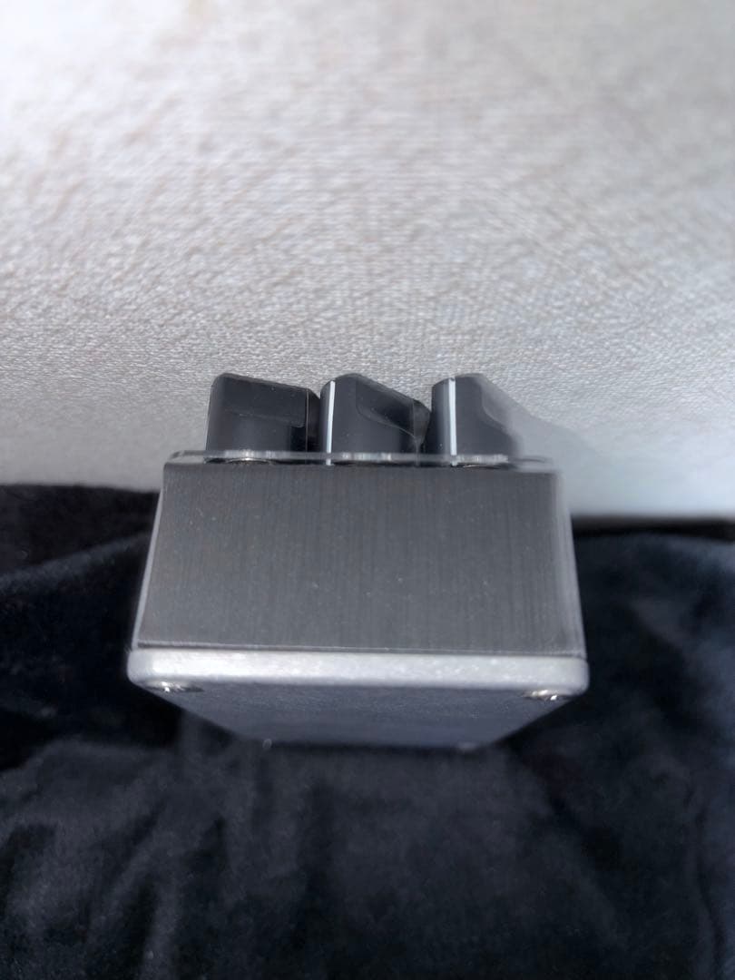 【美品】SOUNDFROG Berial 赤LEDモデル