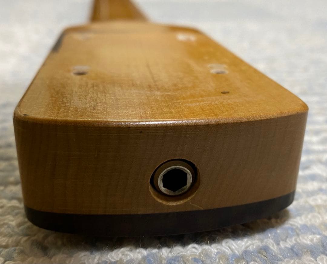 メイプル柾目　ジャズベースネック　国内工房