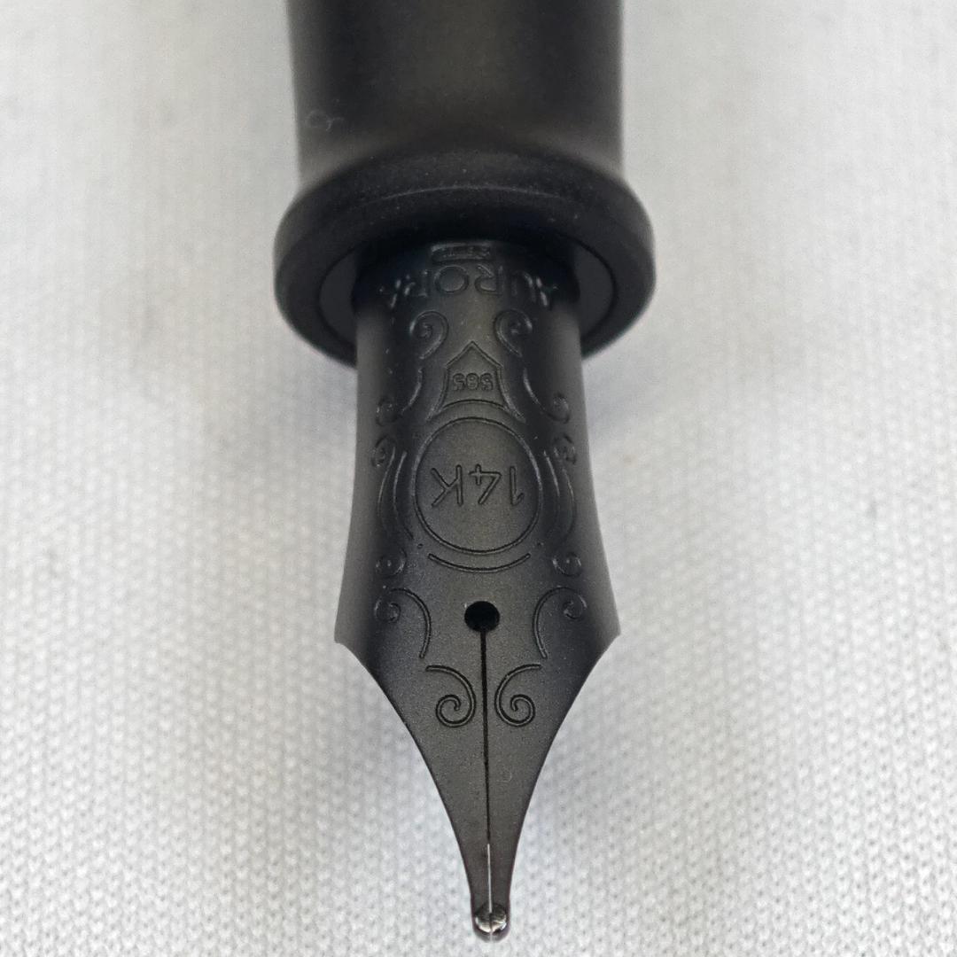 AURORA TALENTUM マットブラック万年筆 純正インク付