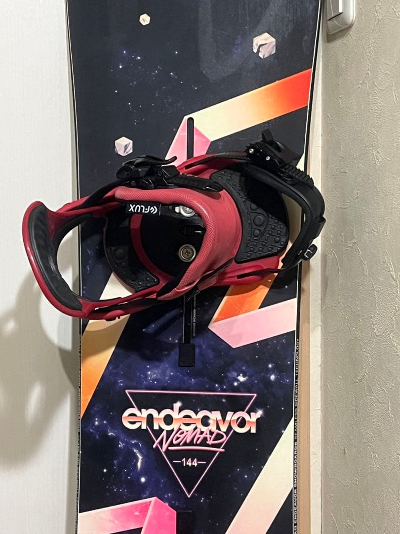 軽量バイブリット！カービンググラトリ最適！エンデバー　144cm FLUXバイン