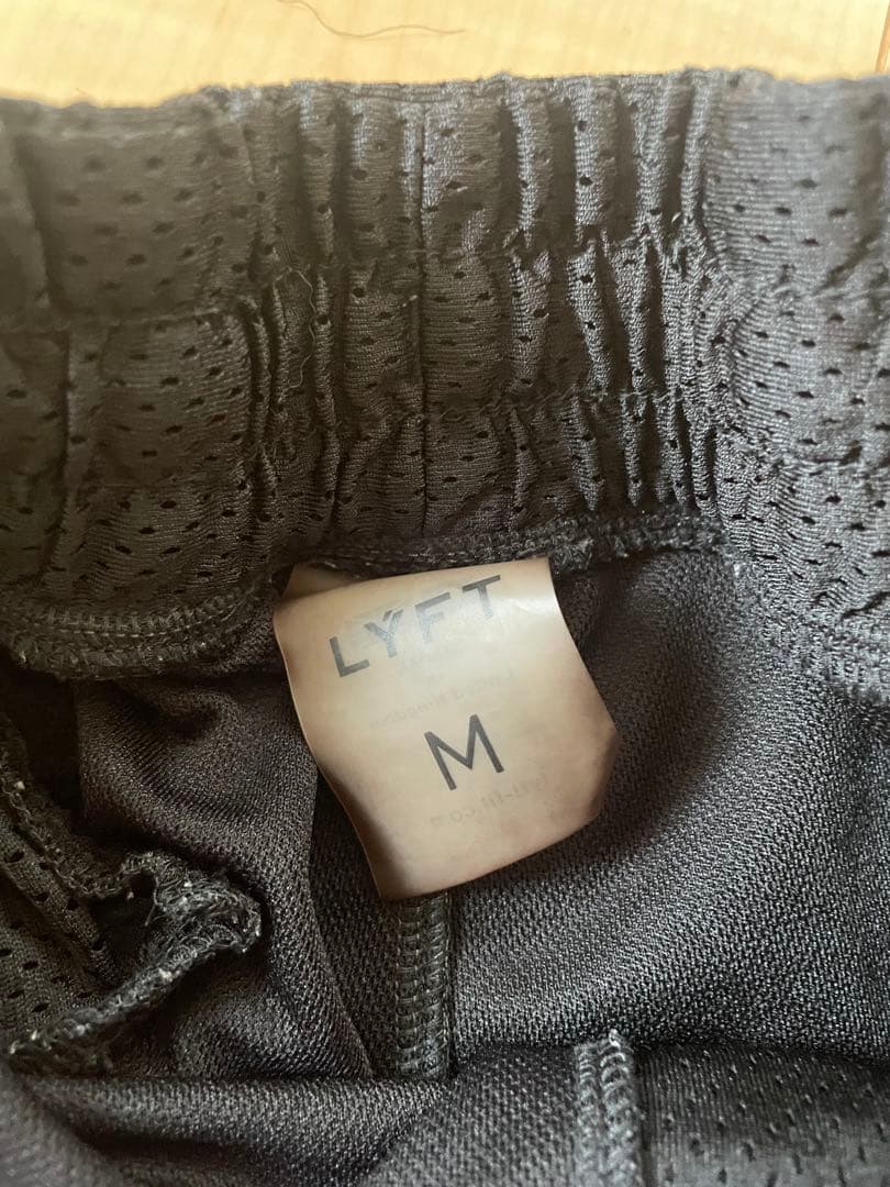 オンライン完売品　LYFT リフト　メッシュハーフパンツ　BLACK