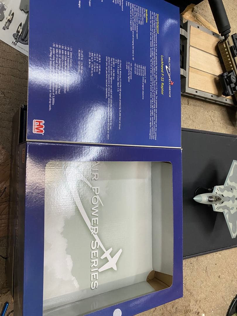 ホビーマスター　1/72 F-22ラプター　アメリカ空軍　ラングレー基地