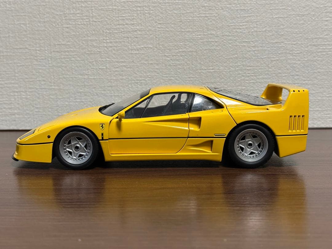 1/18 京商　フェラーリF40イエロー