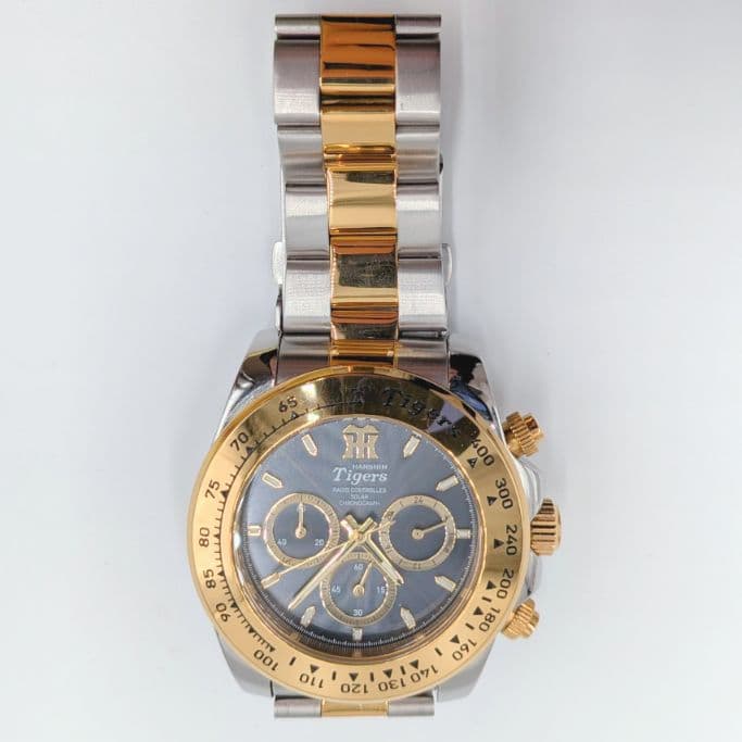 【希少】阪神タイガース 承認 電波ソーラー クロノグラフ腕時計 1935本限定