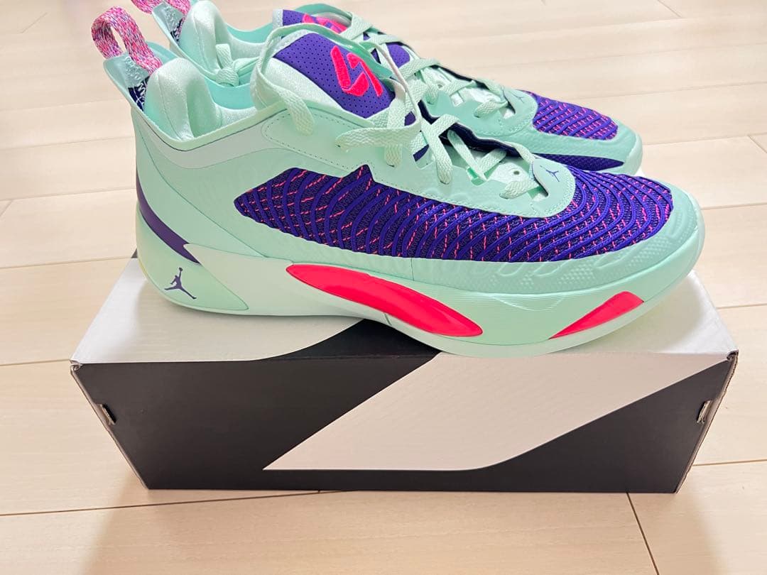 エアジョーダン バスケットボールシューズ ミントグリーン/パープル