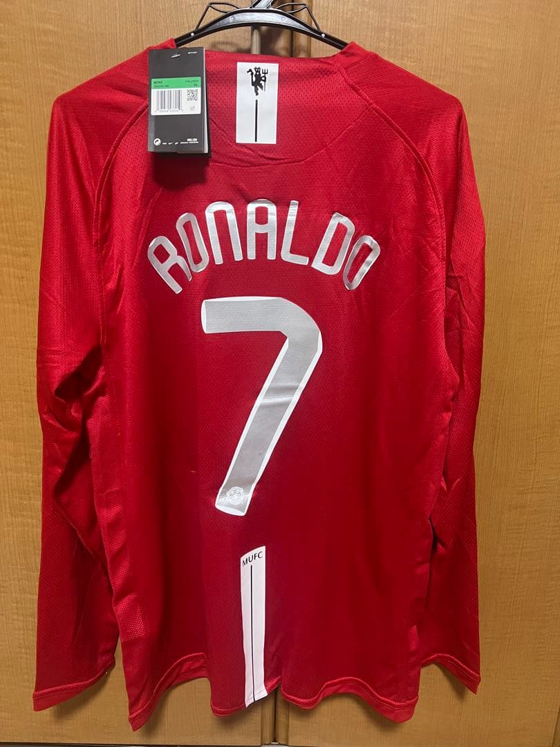 廃盤RONALDO 7 長袖UCL2008FINALモデル