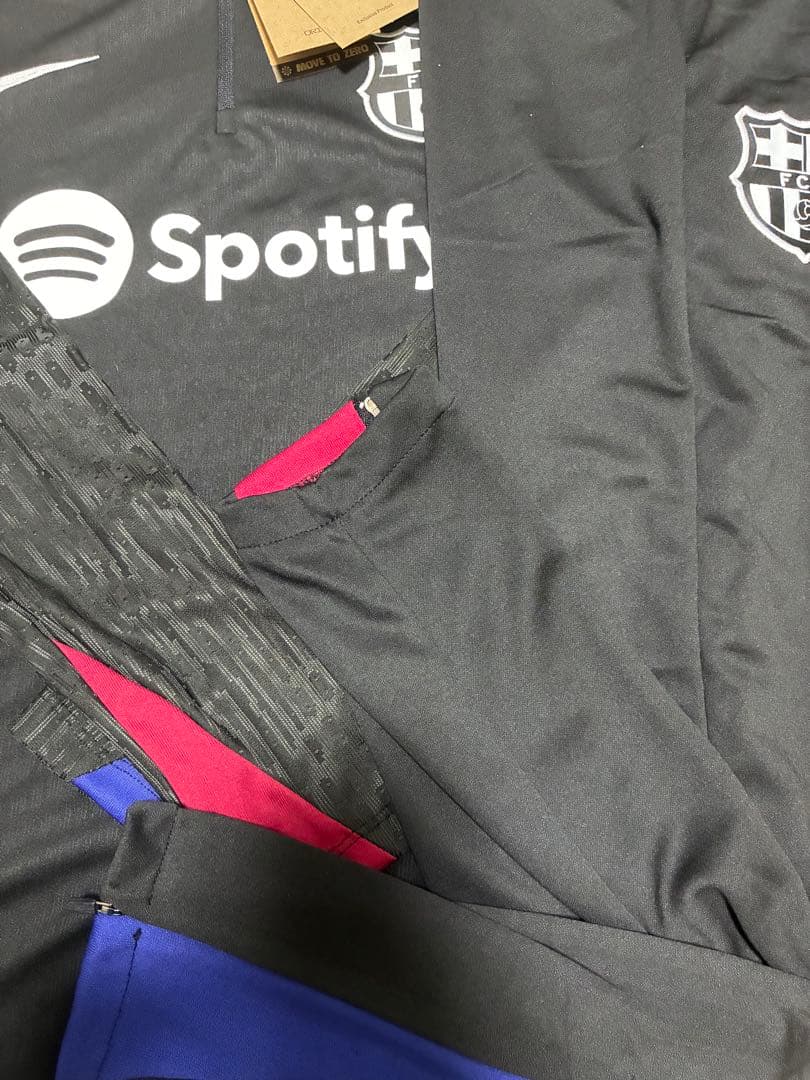 新品 FC Barcelona 長袖ジャージ　M