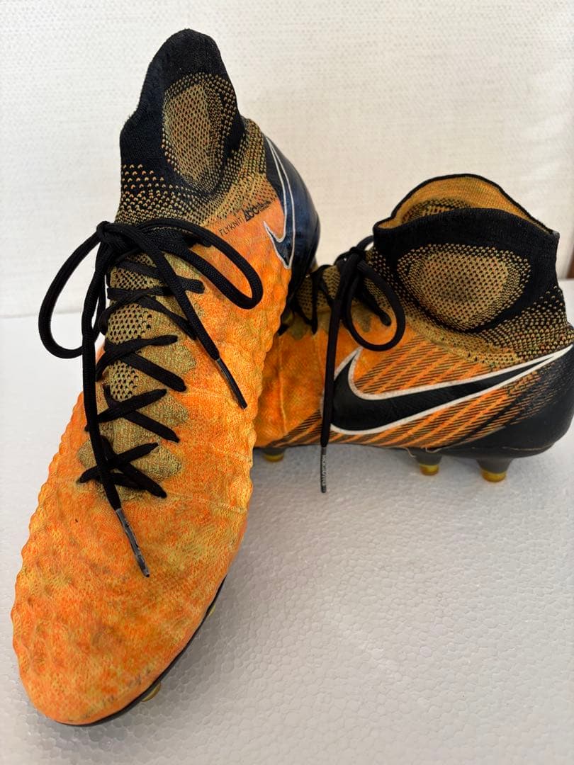 シューズ NIKE Magista Obra FG