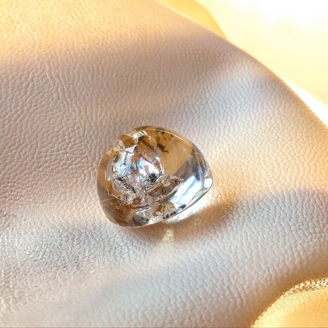 ☆超希少・鑑別付☆　水入り水晶　虹　レインボークォーツ　アイリスクォーツ　ルース