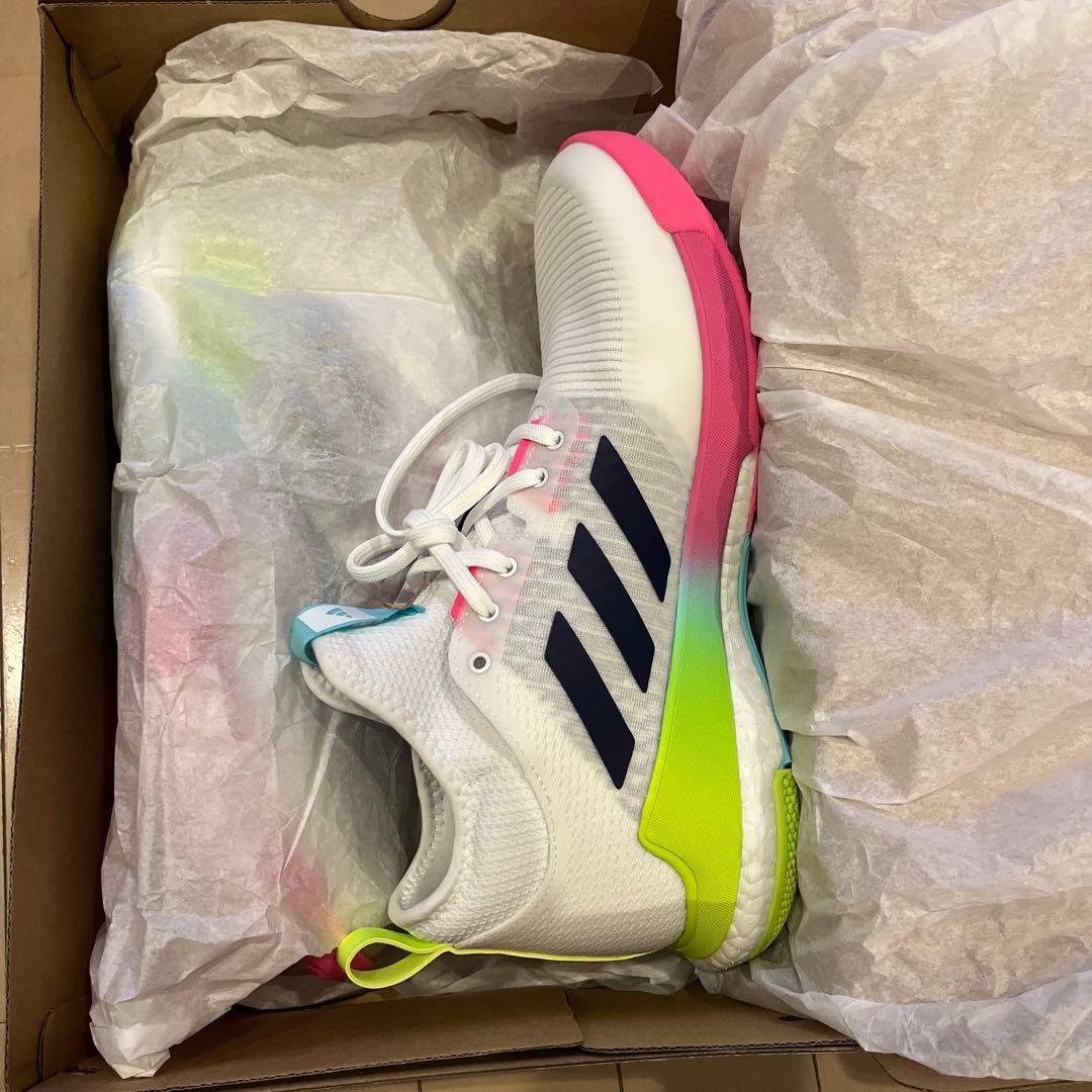 アディダス Crazyflight Mid HP3337