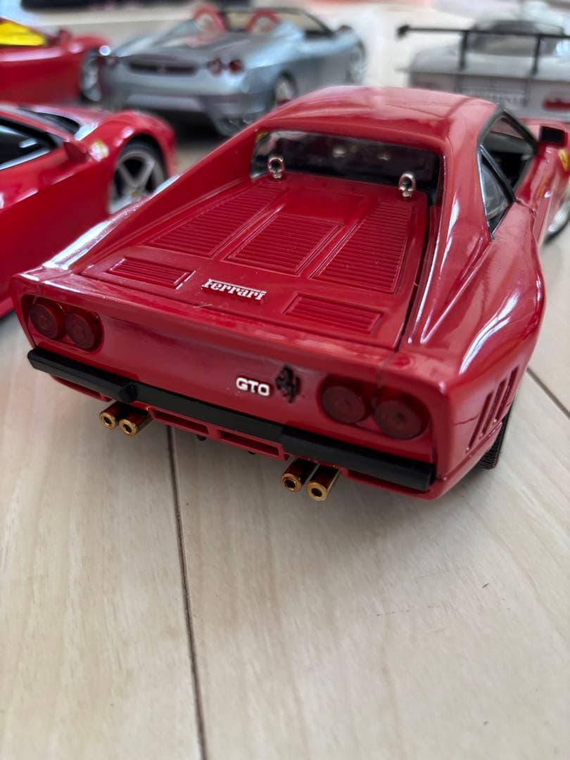 1/18スケール　フェラーリF40、288GTO等　ミニカー　8台セット