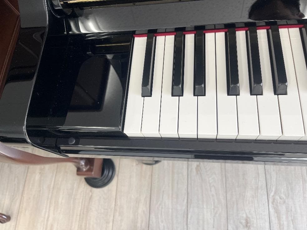 ★77300【アップライトピアノ】YAMAHA　YU3