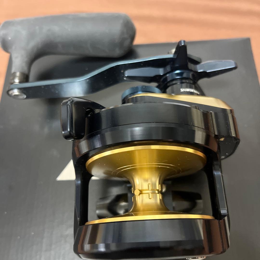 【値下】　新品.未使用　ダイワ SALTIGA 35 L ベイトリール