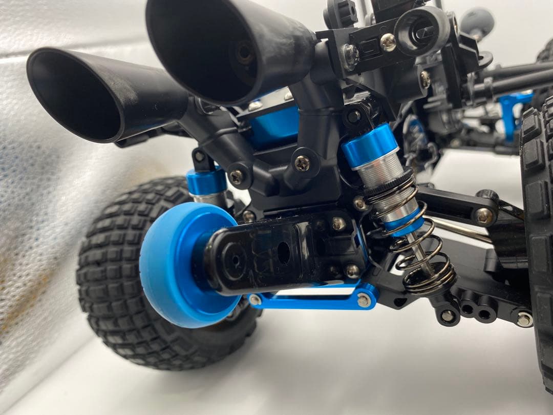 タミヤ　GF-01　コミカルアバンテ　オプション多数　ラジコン