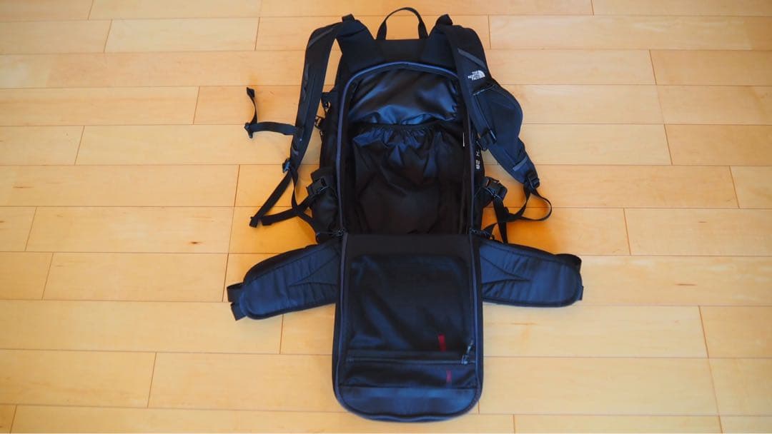 The North Face スノーボード用バックパック（チュガッチ28）