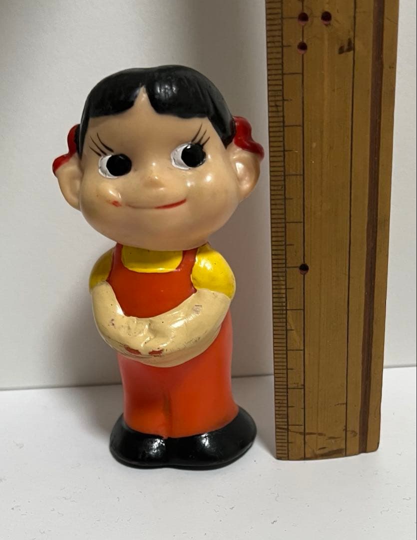 不二家 ペコちゃん ソフビ　フィギュア　マグネット 磁石付　手塗り 昭和レトロ