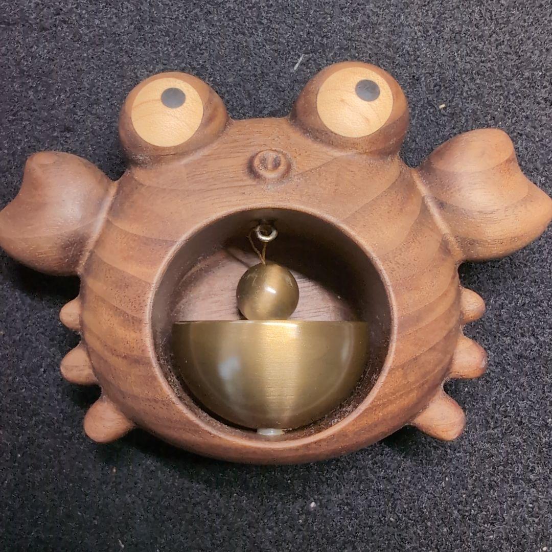 【WOODPEPE】ドアベル カニ　木製　人形　原始人Primitive 低め