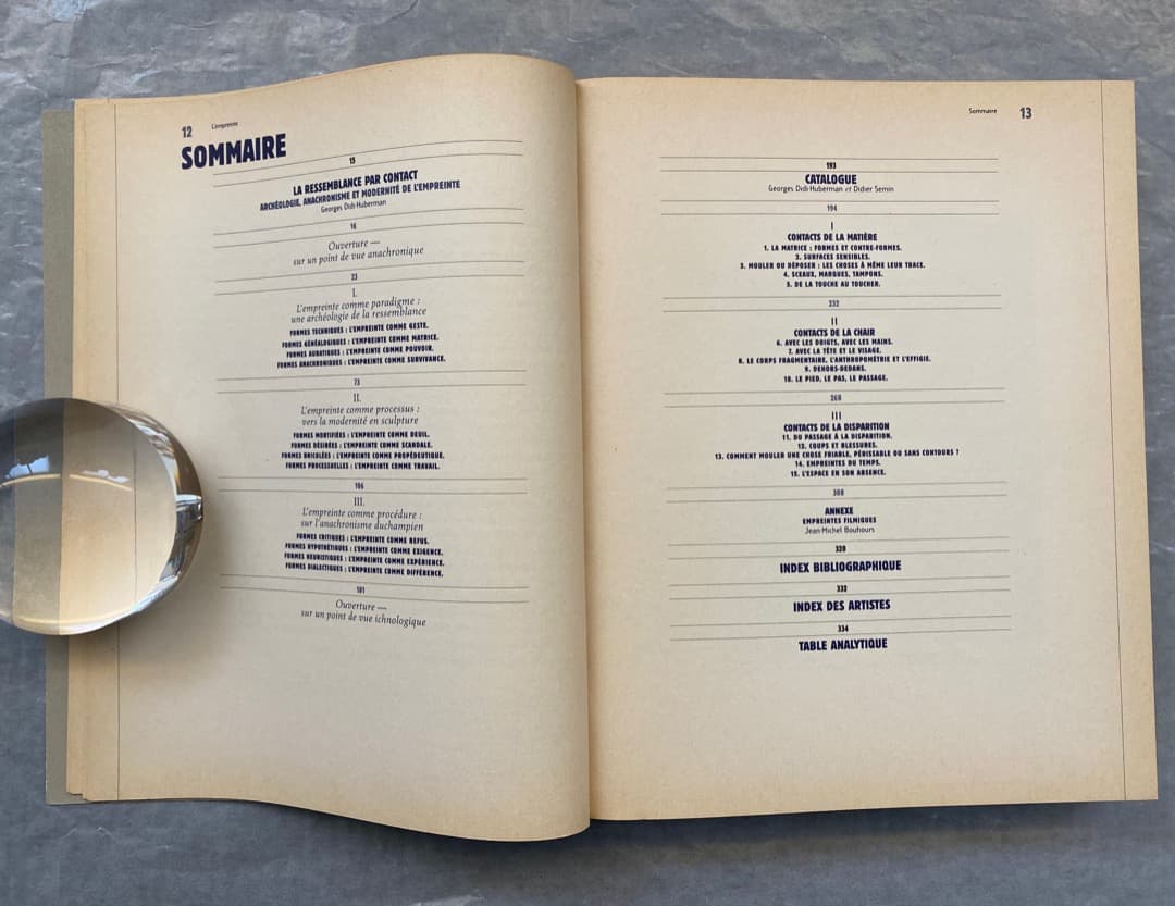 ディディ＝ユーベルマン『痕跡展（L'empreinte）』カタログ、1997年。