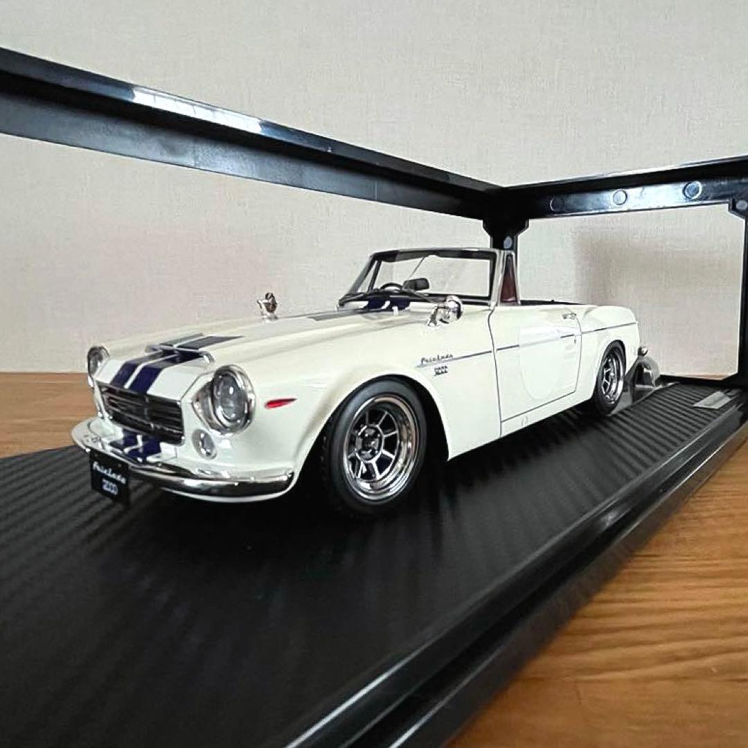 【ミニカー 美品】イグニッションモデル 1/18 ダットサン フェアレディ