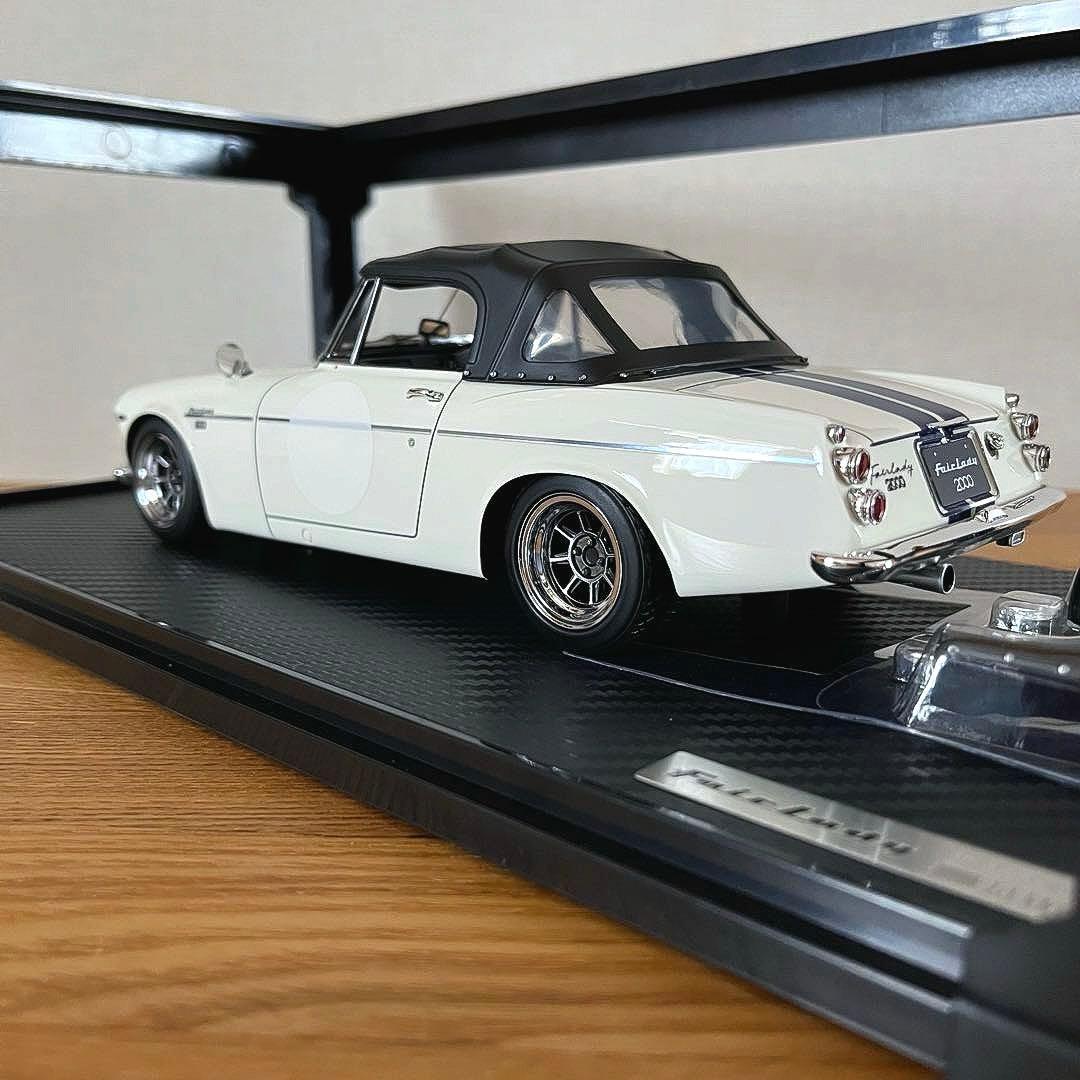 【ミニカー 美品】イグニッションモデル 1/18 ダットサン フェアレディ
