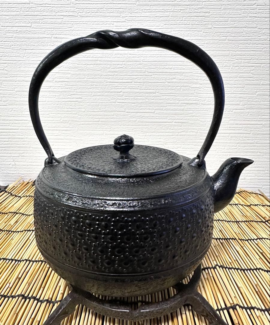 新品、供箱等付属品付 南部岩鋳四代目清末作 丸型肩付亀甲 ♡様売約済み