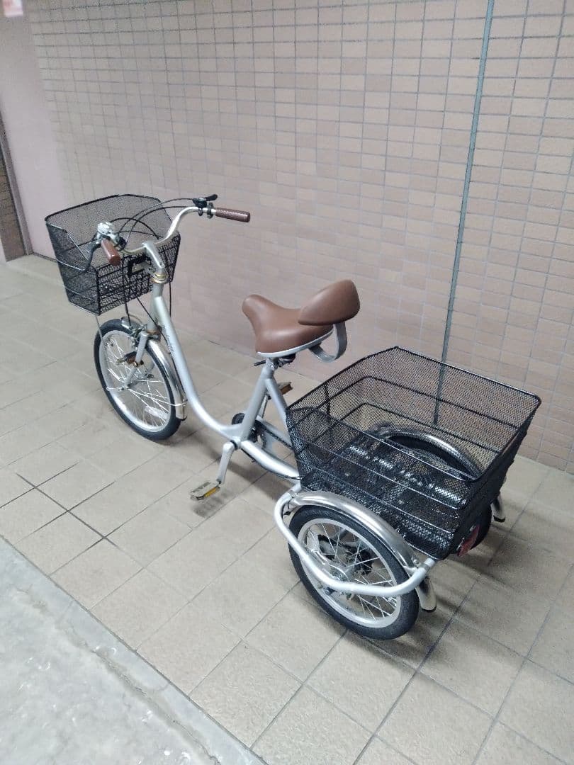 送料無料相談可！21Technology製！大人用三輪車！三輪自転車！美品！