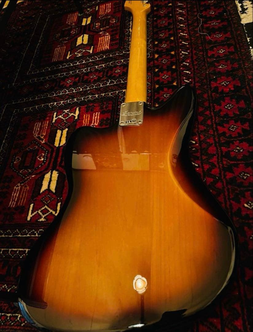 Fender  COBAIN JAGUAR カートコバーン　ジャガー