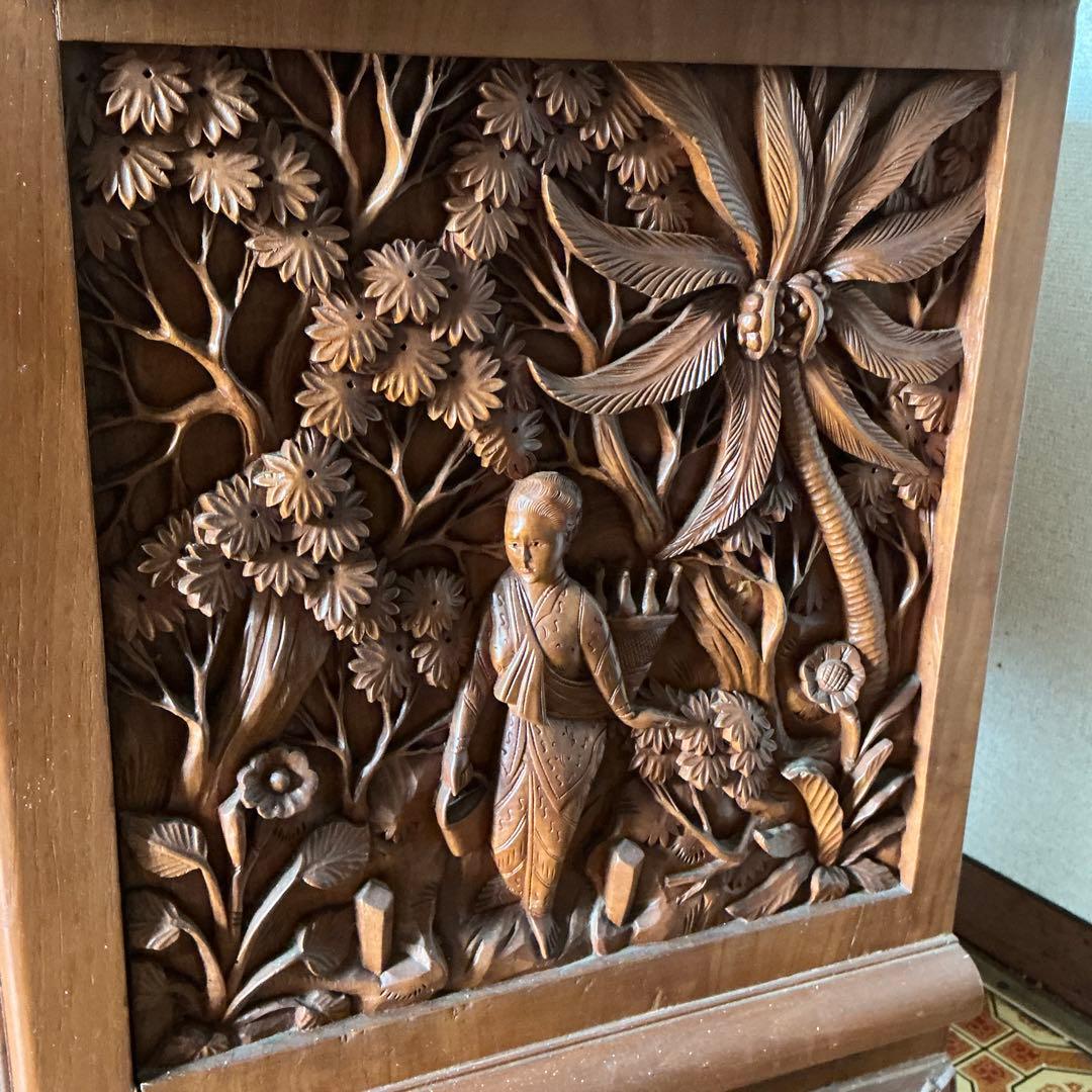 アジアンスタイル 木製家具 手彫り装飾　バリ島　伝統工芸　職人手彫り　チェスト