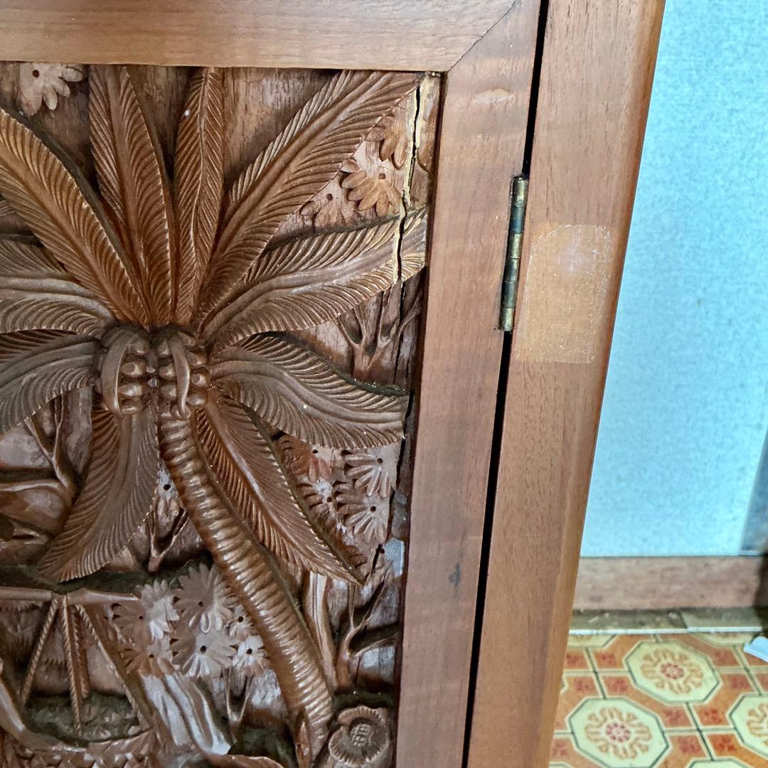 アジアンスタイル 木製家具 手彫り装飾　バリ島　伝統工芸　職人手彫り　チェスト