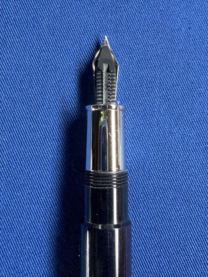 オマス ボローニャ マザーオブパール　万年筆