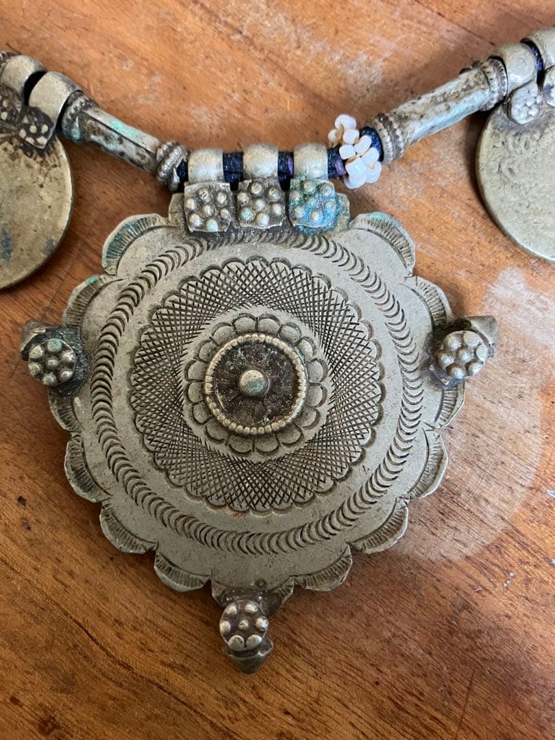 チベット　古銭　タンカ銀貨　ネックレス　アンティーク　稀少品　トライバルアート