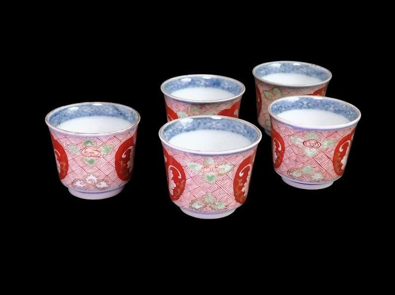 大聖寺伊万里　金襴手　金唐草に牡丹の図　小猪口　５客　N276AS-CZm