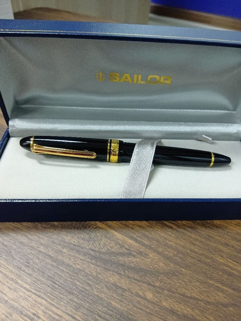 SAILOR 黒 万年筆 専用ケース付き