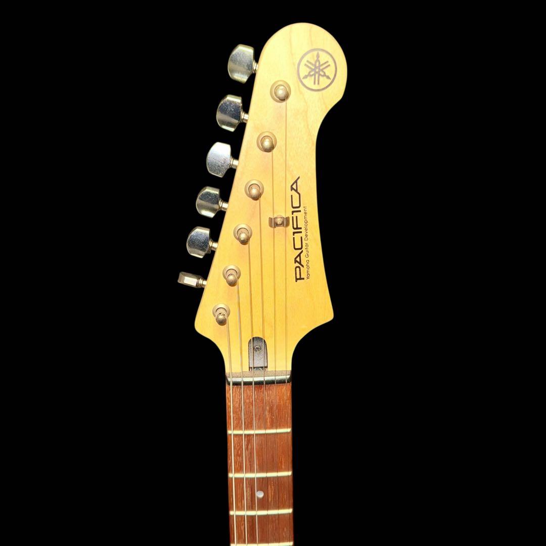 付属品&ケース付き YAMAHAパシフィカPAC012 レッド