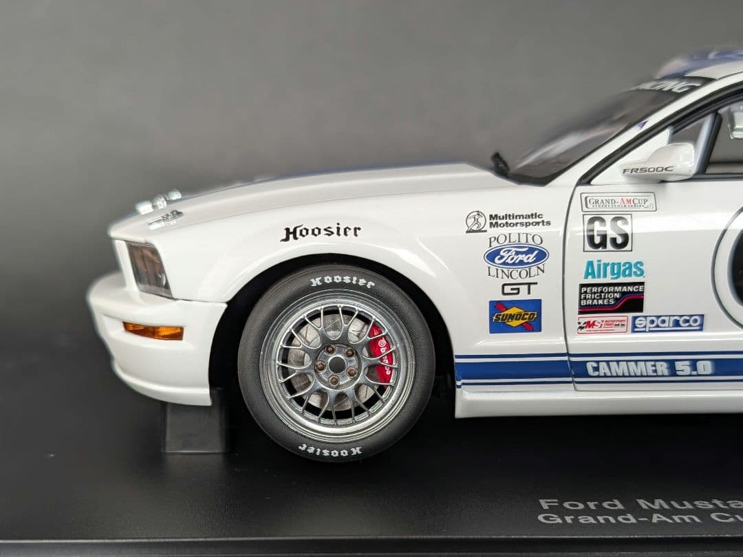 オートアート 1/18 フォード マスタング FR500C 2005 #5