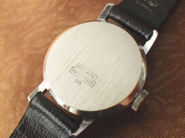 neco ★【1970年代】ミッキーマウス スイス製 手巻き腕時計