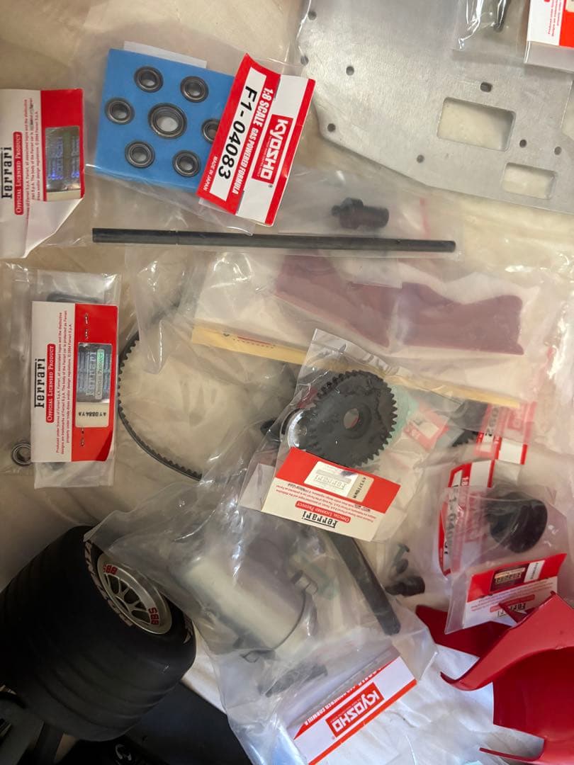 ディアゴスティーニ フェラーリラジコンカー F2004 未走行 ガソリン