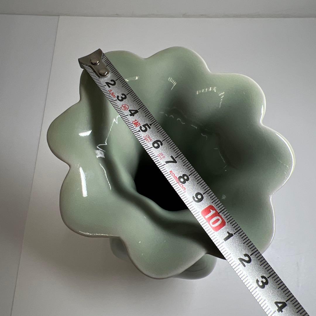 中国竜泉窯　青磁陰刻花入　高さ21.3㎝　東Y7-0804⭐︎2Fトヒト