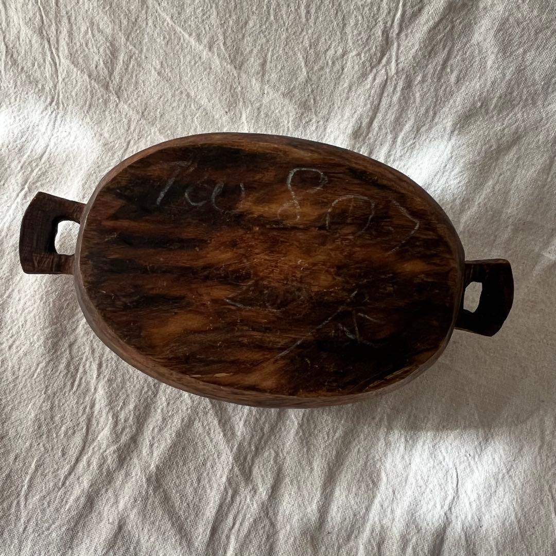 ケニア 木彫りの入れ物