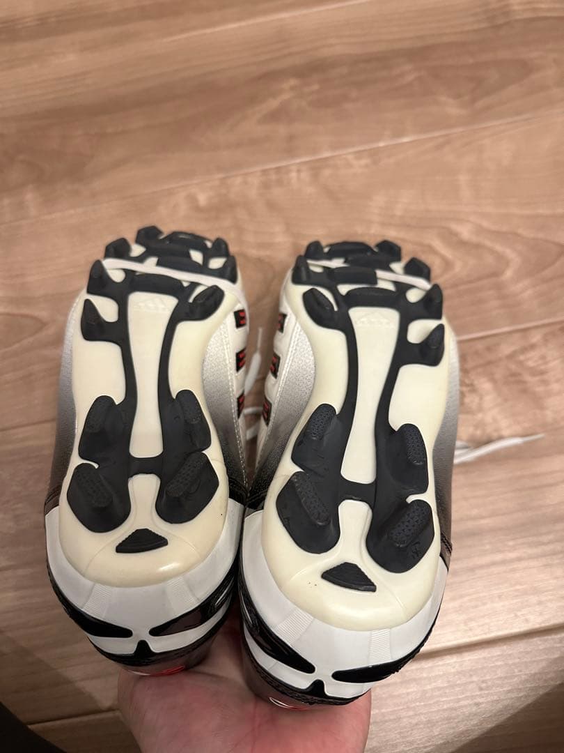 新品タグ付き　 希少カラー adidas プレデター アブソラド HG JP